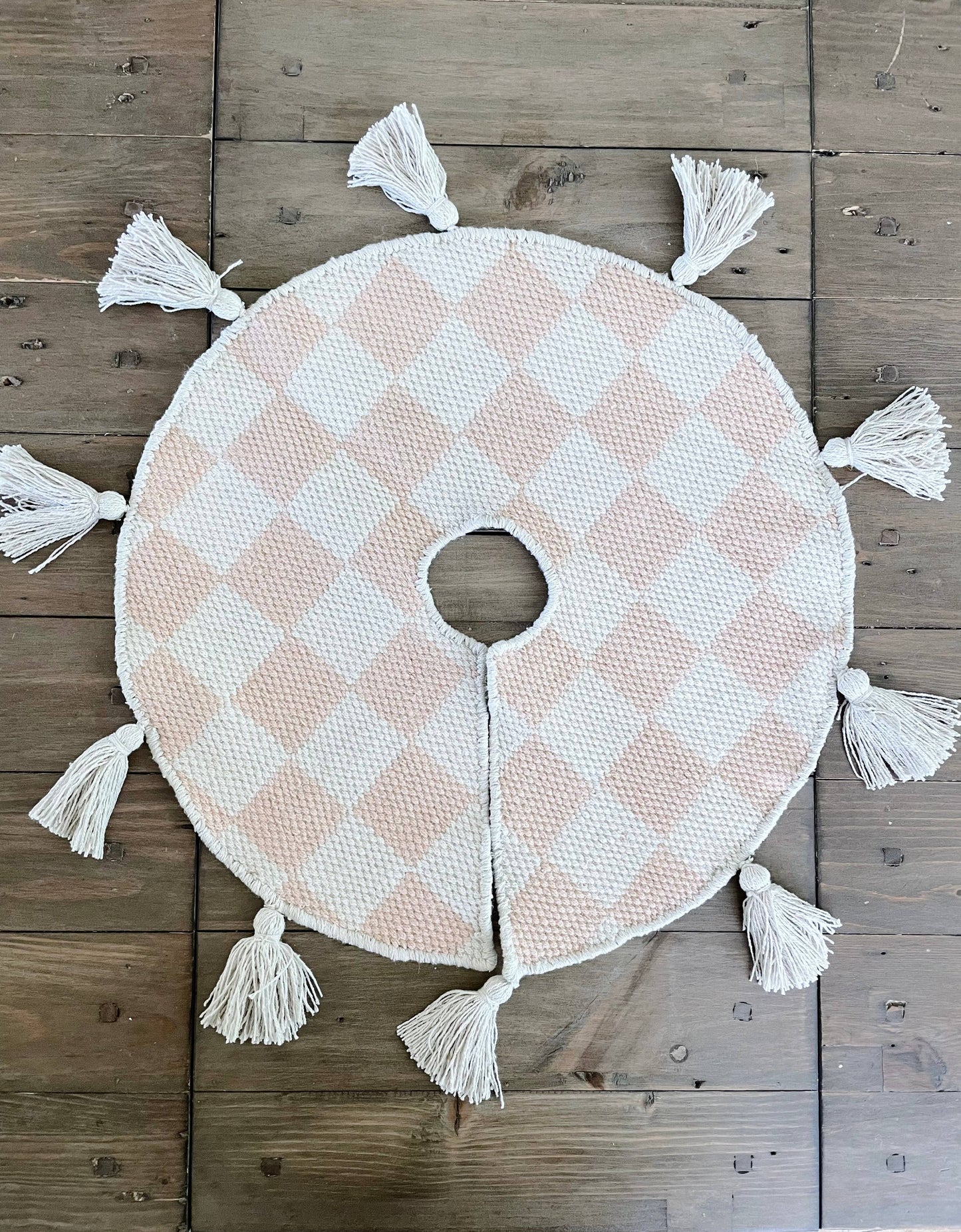 NOEL by Alma Home - Pink Checkered Canvas Christmas Tree Skirt