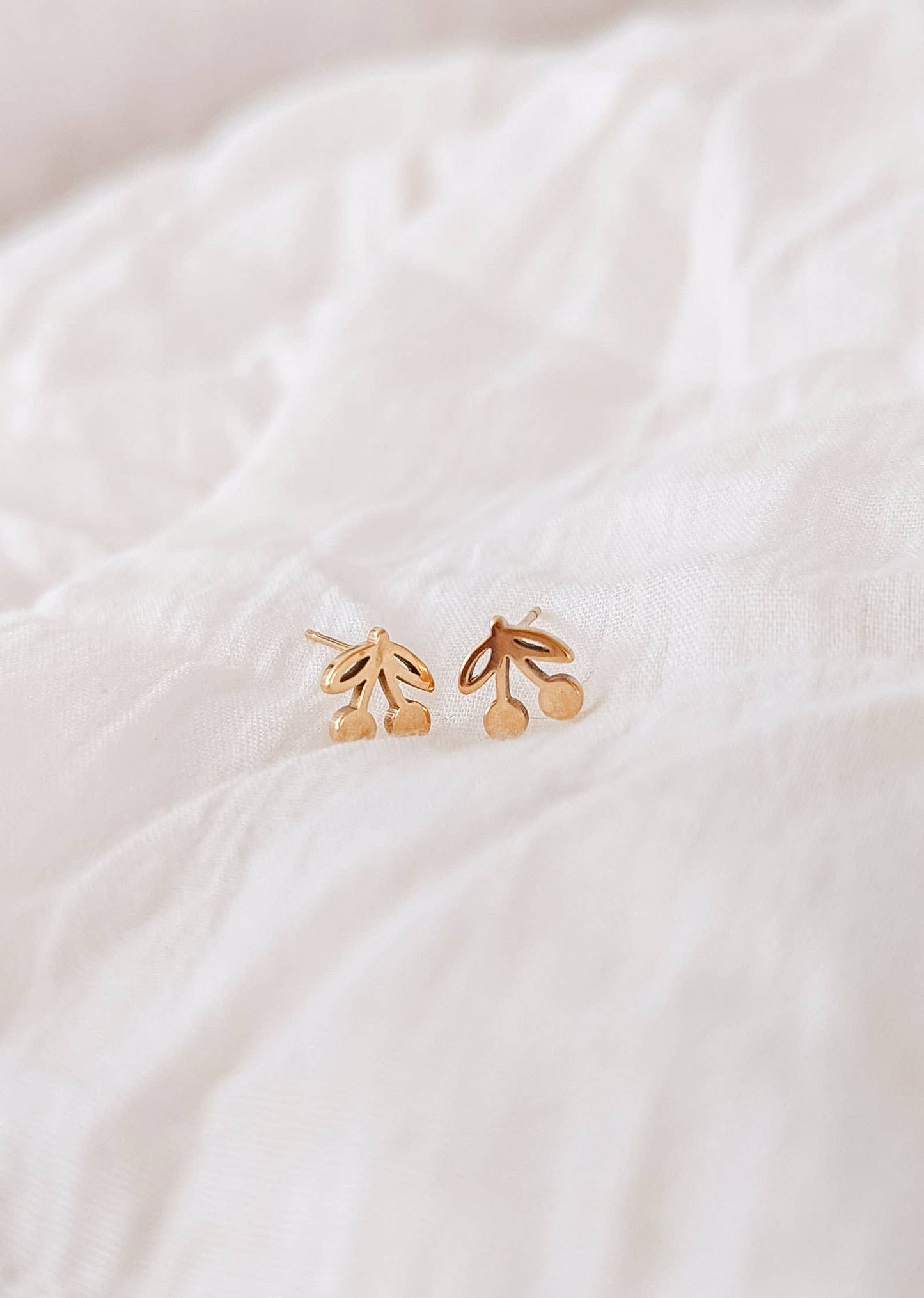 Mimi & August - Little cherries earrings